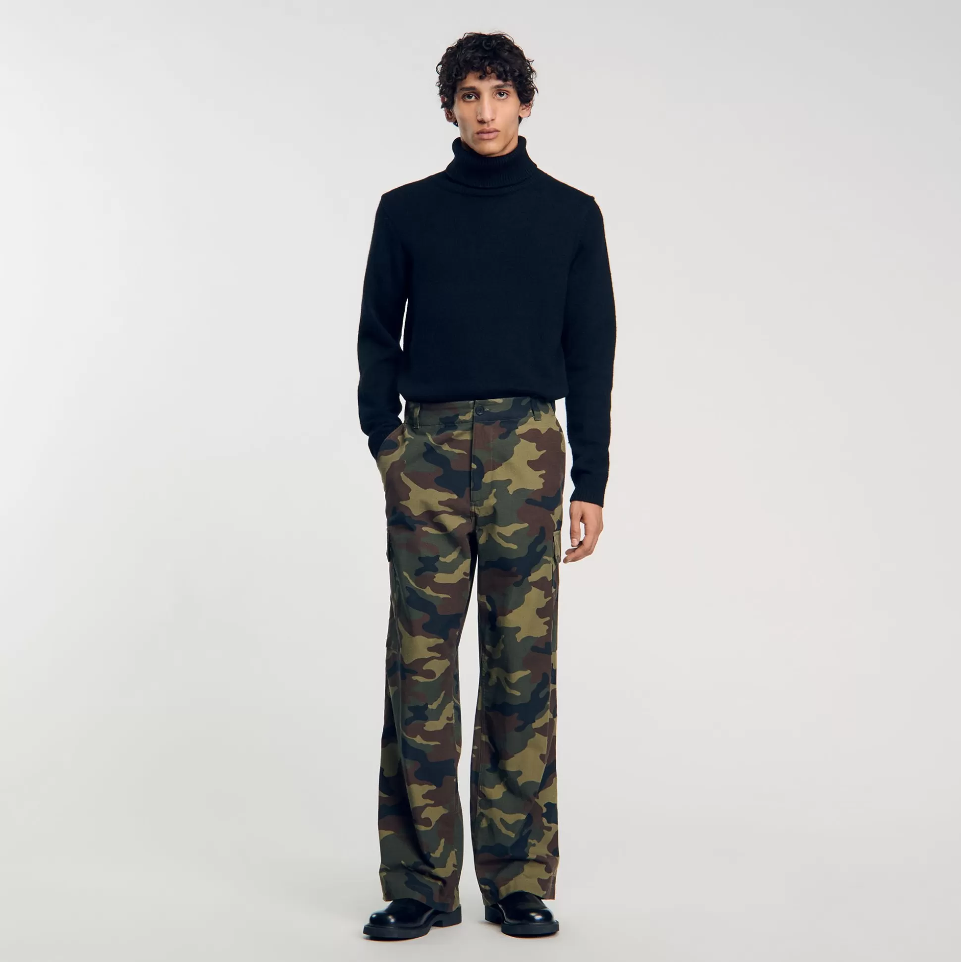 Hosen & Shorts>Sandro Cargohose Mit Camouflage-Print Camouflage kaki